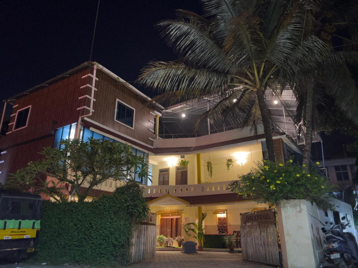 Vedha Ayurvedic Panchakarma Treatment Centre Hotell Alappuzha Eksteriør bilde