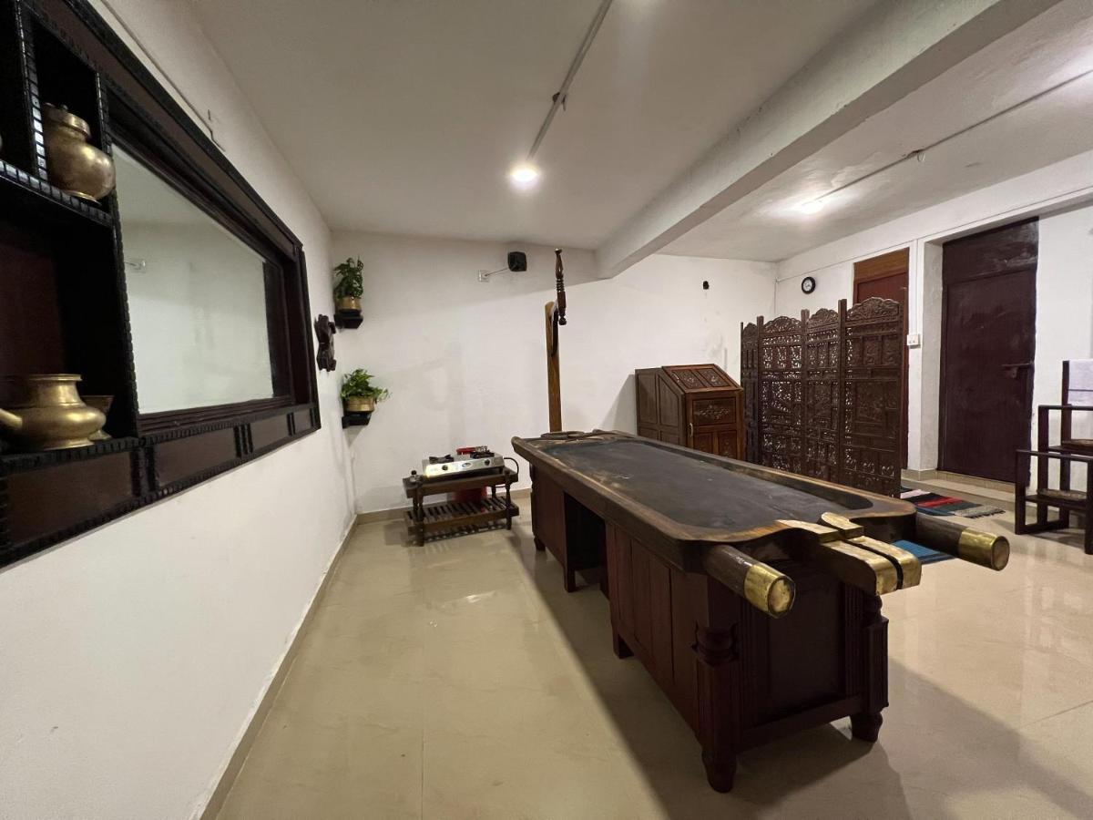 Vedha Ayurvedic Panchakarma Treatment Centre Hotell Alappuzha Eksteriør bilde